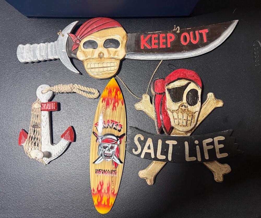 Beach Themed Pirate Decor Set